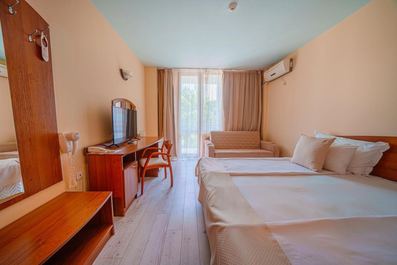 Perla Plaza Hotel Приморсько Екстер'єр фото