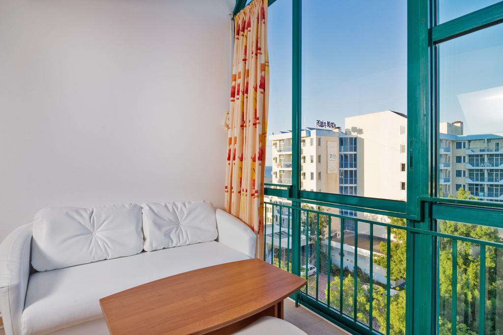 Perla Plaza Hotel Приморсько Екстер'єр фото
