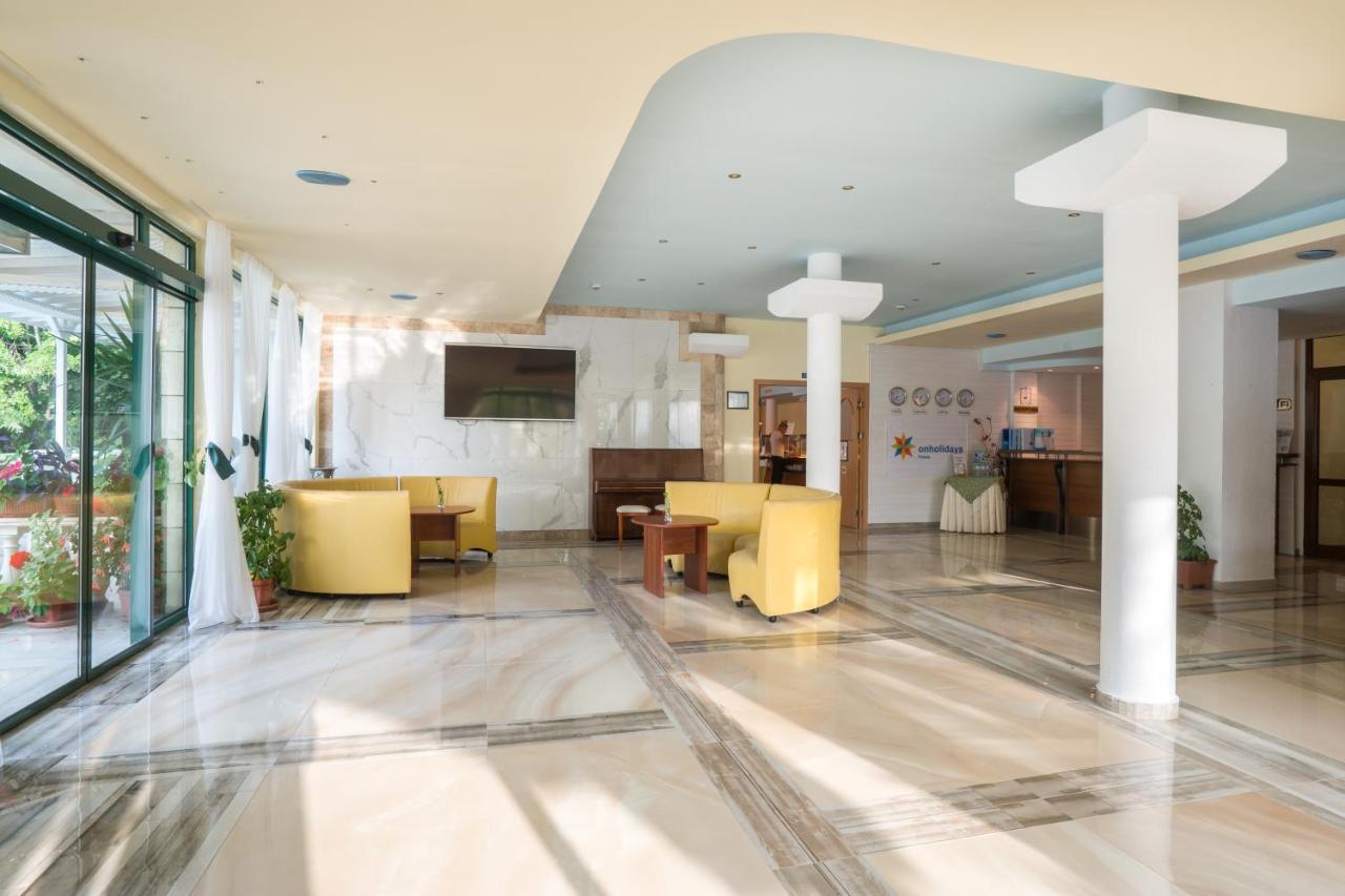 Perla Plaza Hotel Приморсько Екстер'єр фото