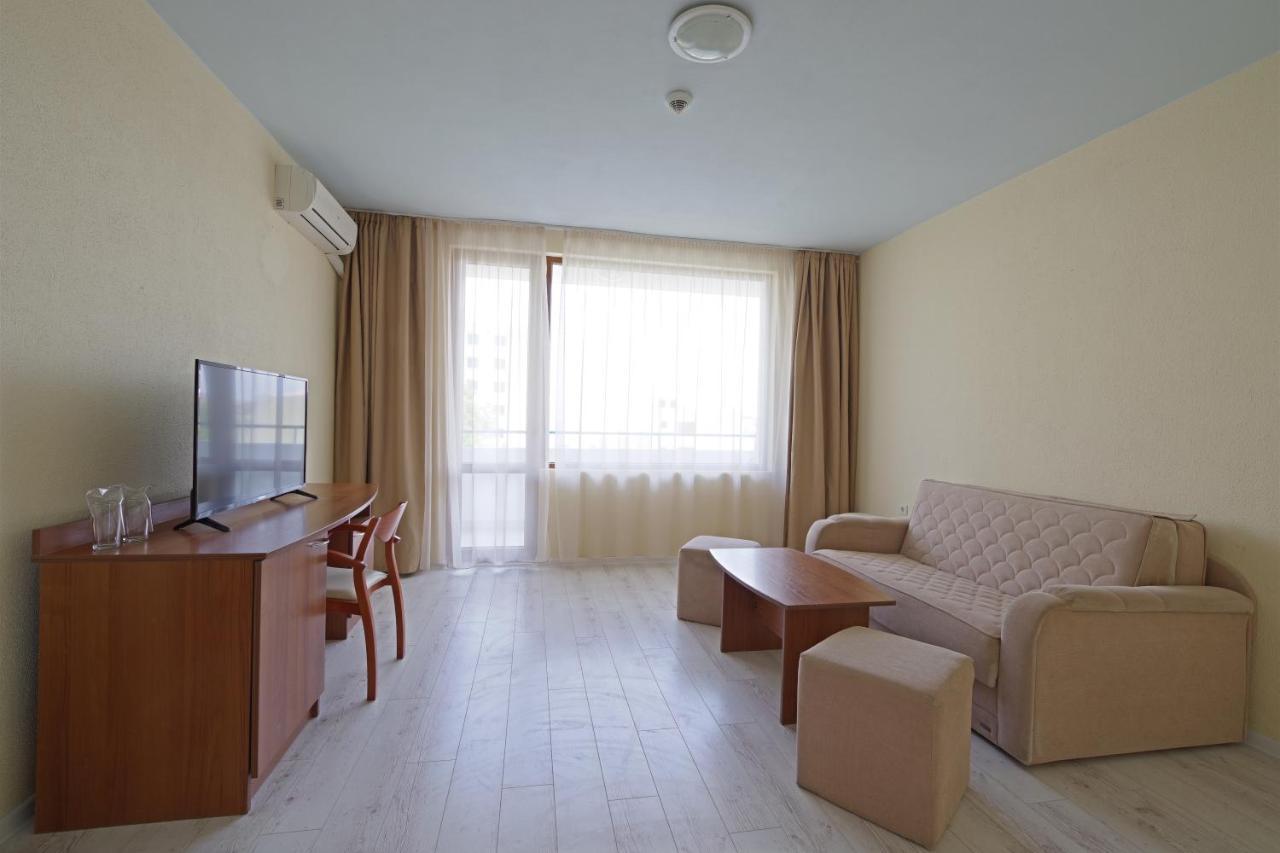 Perla Plaza Hotel Приморсько Екстер'єр фото