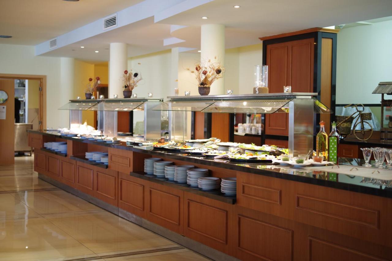 Perla Plaza Hotel Приморсько Екстер'єр фото