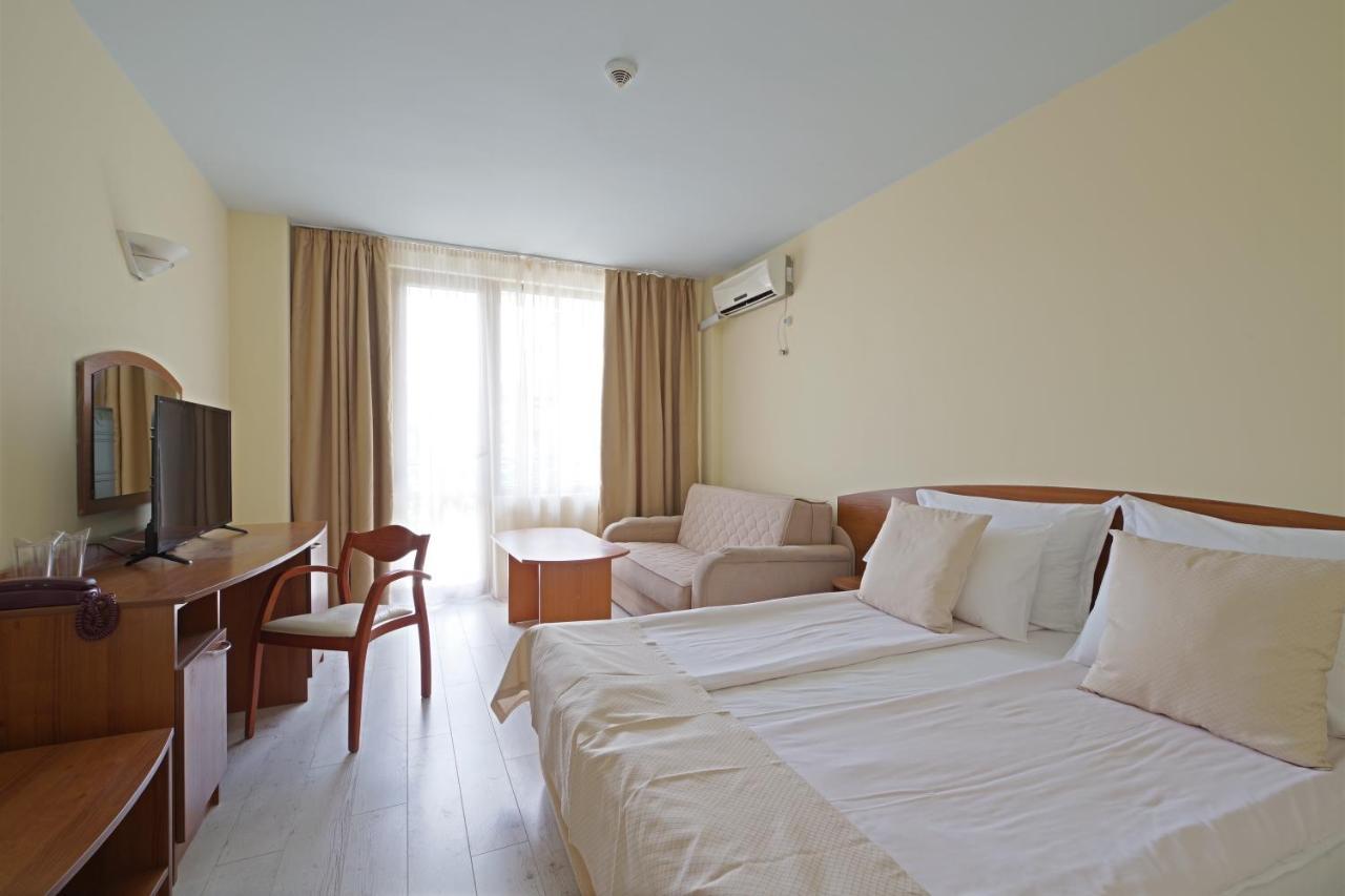 Perla Plaza Hotel Приморсько Екстер'єр фото