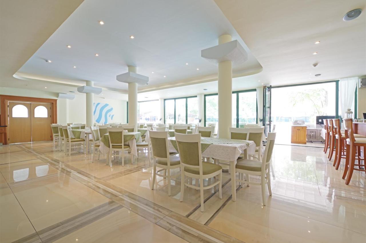 Perla Plaza Hotel Приморсько Екстер'єр фото