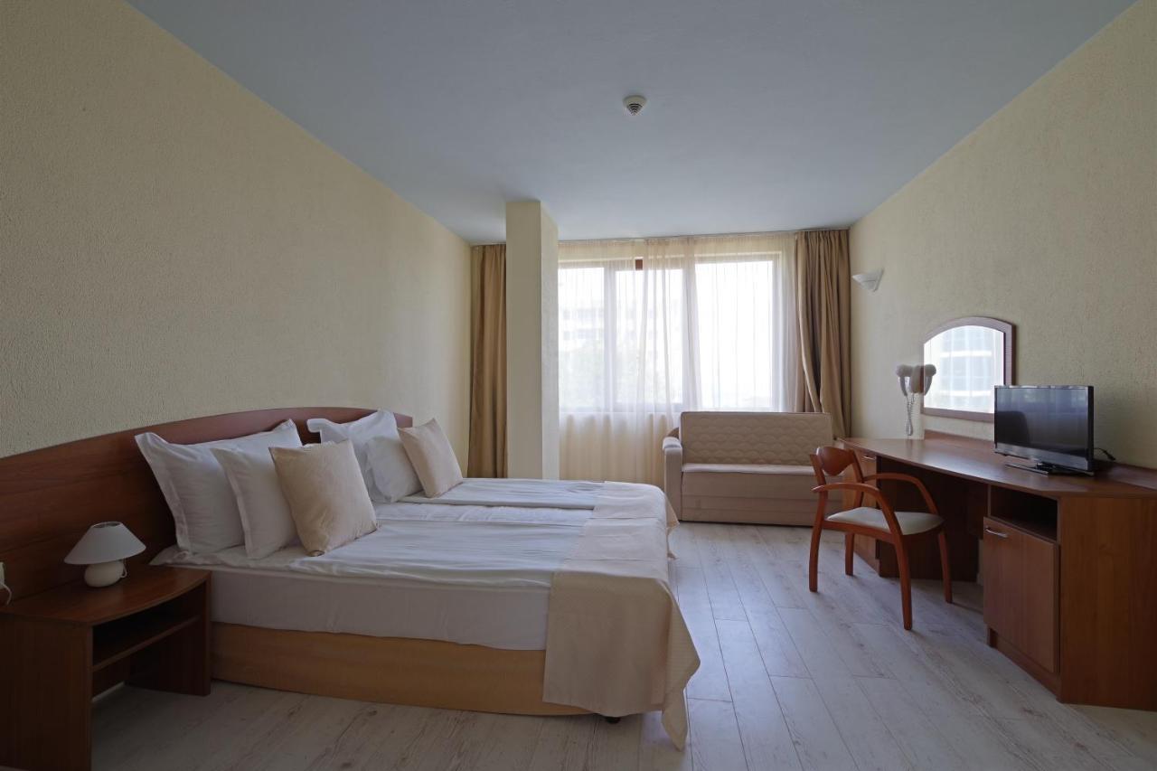 Perla Plaza Hotel Приморсько Екстер'єр фото