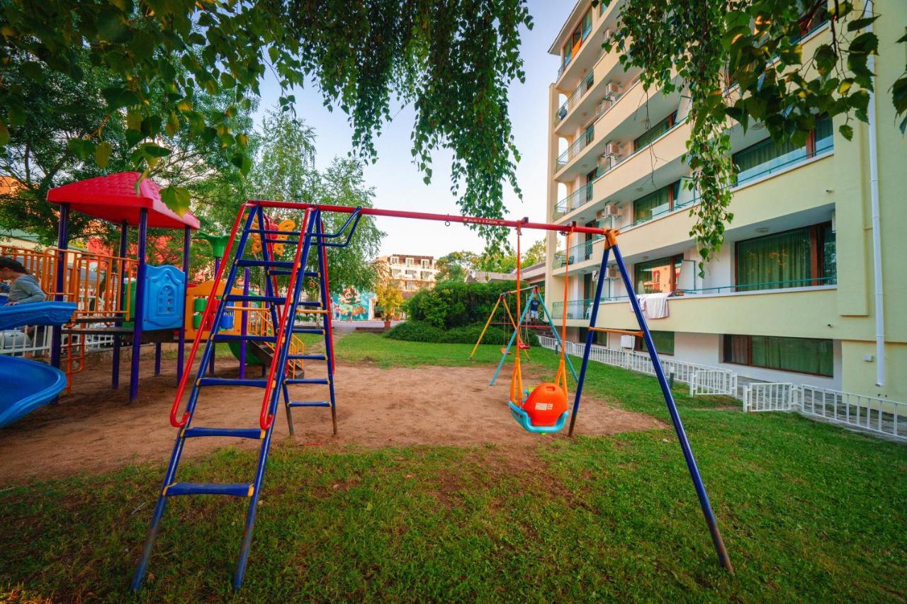 Perla Plaza Hotel Приморсько Екстер'єр фото